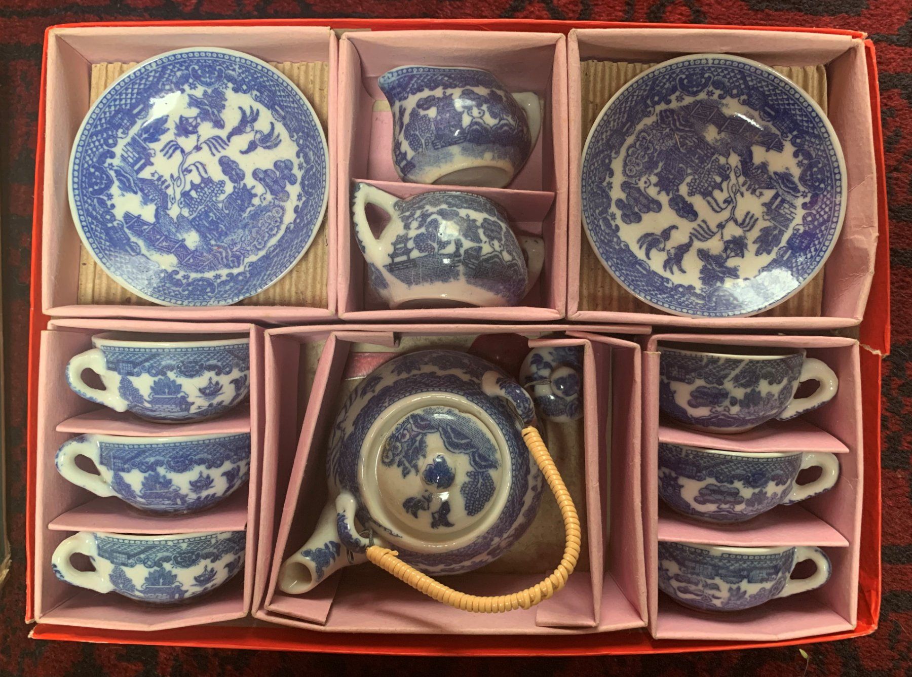Set di piatti: China Toy Tea Set – Usato da Ebnat-Kappel venduto da pourlemerite 1