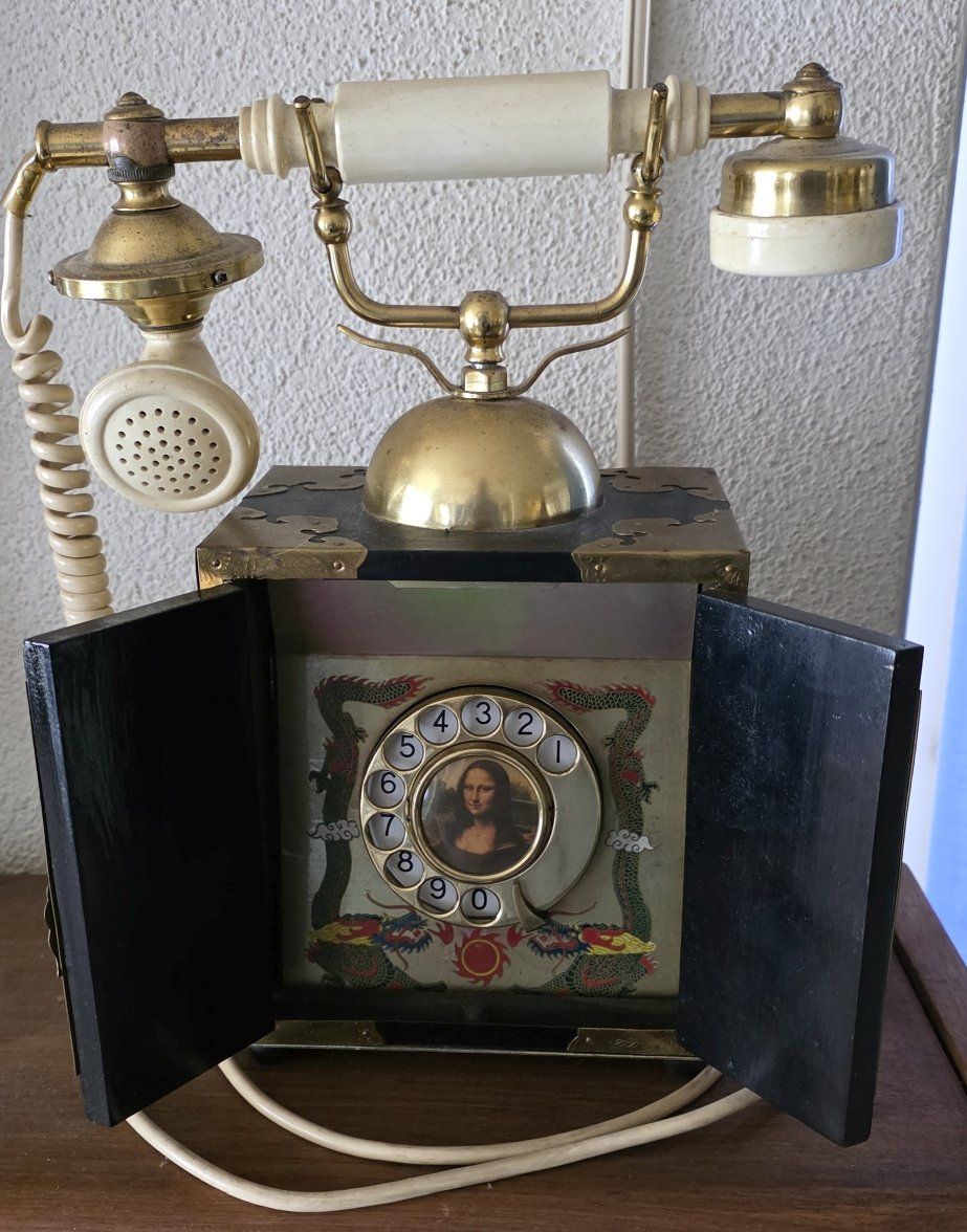 Tutte le decorazioni: Retro Telefon – Usato da Ebikon venduto da Fredieluz 2