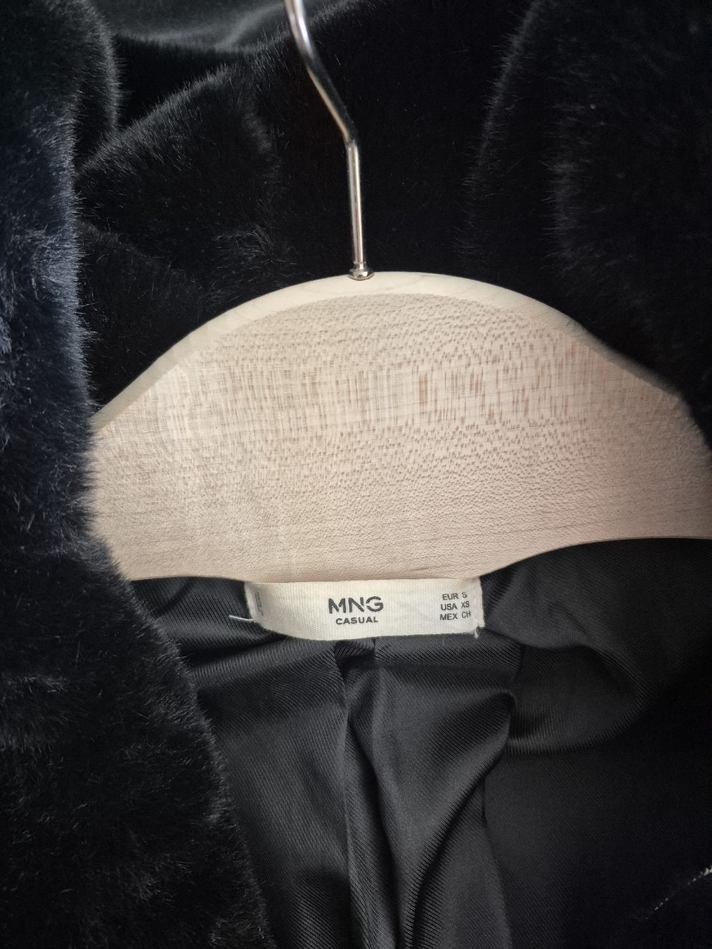 Mango Cappotti: Mango Kunstpelz Mantel – Nuovo (secondo la descrizione) da Birr venduto da Zin-zi_lator12 3