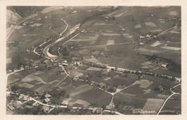 Schüpbach (BE) – Luftaufnahme des Tals und der Felder