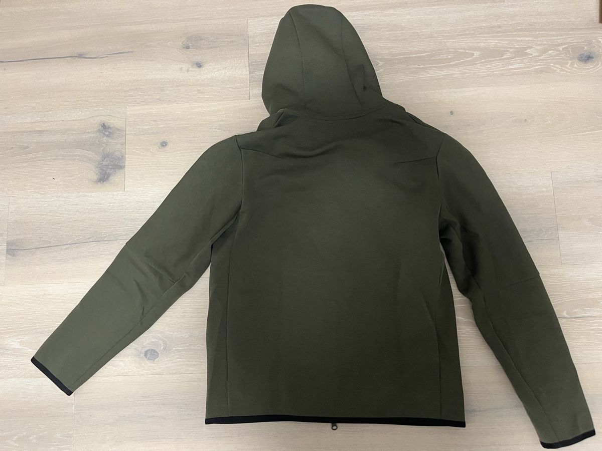 Nike Giacche: Trainerjacke Nike PSG oliv M neu – Nuovo (secondo la descrizione) da Birrwil venduto da vanyboo 3