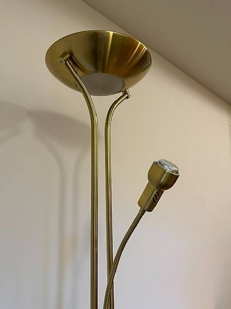 Lampade: Stehlampe mit Leserlampe dimmbar – Usato da Aarau venduto da vio_lrn7 2