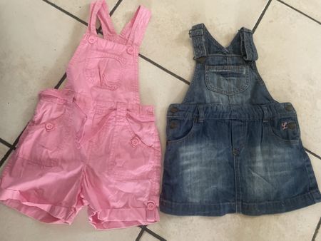 2 H&M Mädchen Latzhose und Latzjupe, Gr. 86, Top 