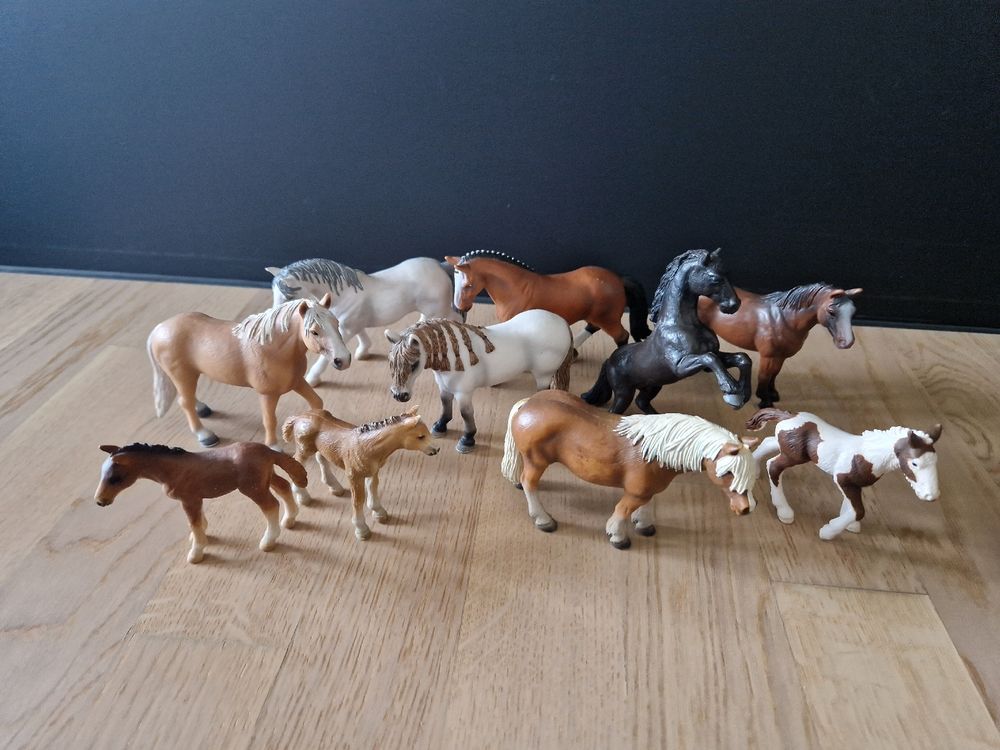  Schleich Pferde Set (Gebraucht) in Dübendorf für CHF 12 – mit Lieferung Illustration 