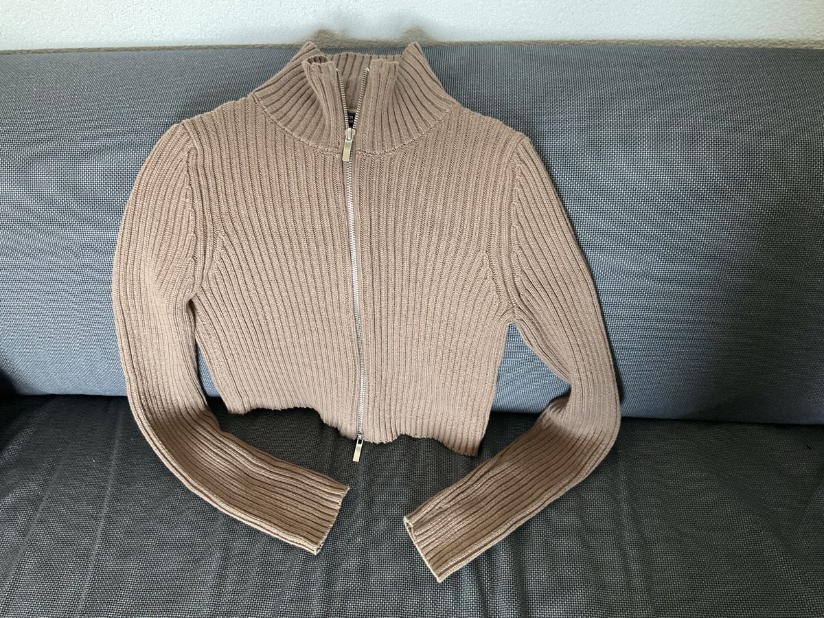 Pullover & Sweatshirts: Pull-over zip femme taille M beige – Gebraucht aus Bulle von Zaman66 1