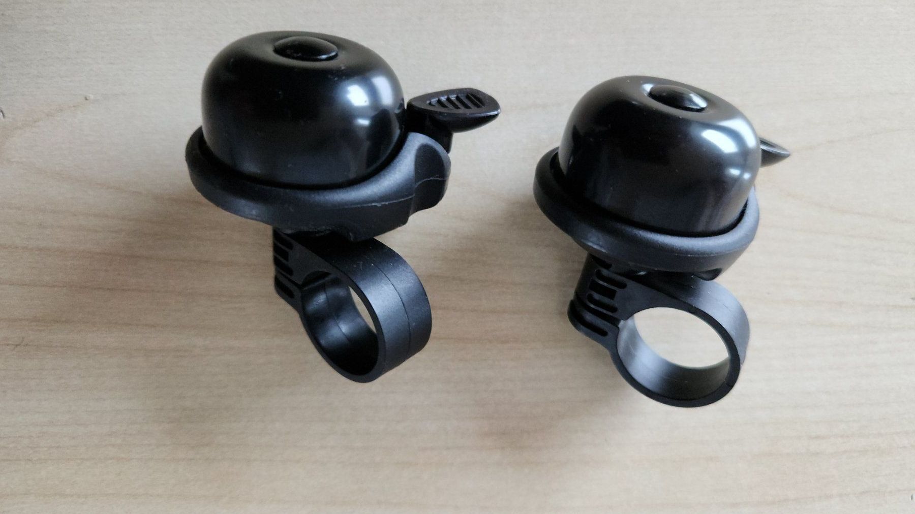Pezzi di ricambio: 2 Stück Velo Klingel Schwarz, neu – Nuovo (secondo la descrizione) da Frasnacht venduto da readygo 1