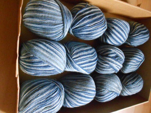 Lana: 12 Knäuel Wolle mit Cashmere  blau-hellblau hellgrau – Nuovo (secondo la descrizione) da Flühli LU venduto da primula-47 2