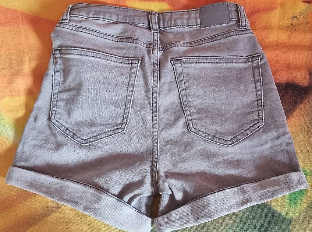 Jeans: Short en jeans – D'occasion à vevey par pascal028 1