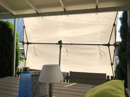 Sonnenschirm beige eckig