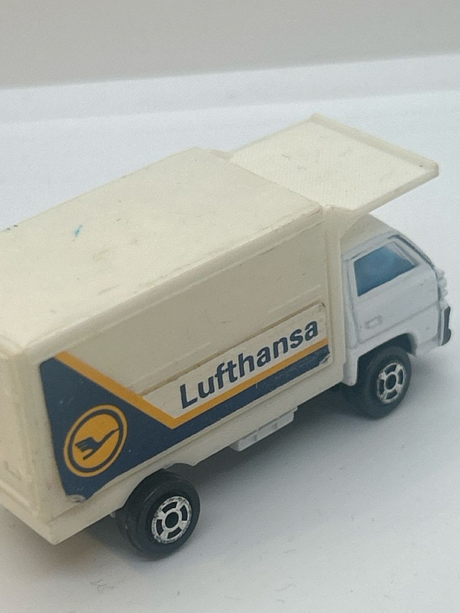 Modellini d'auto: No Name Lufthansa Truck – Usato da Gorduno venduto da dm0320 1