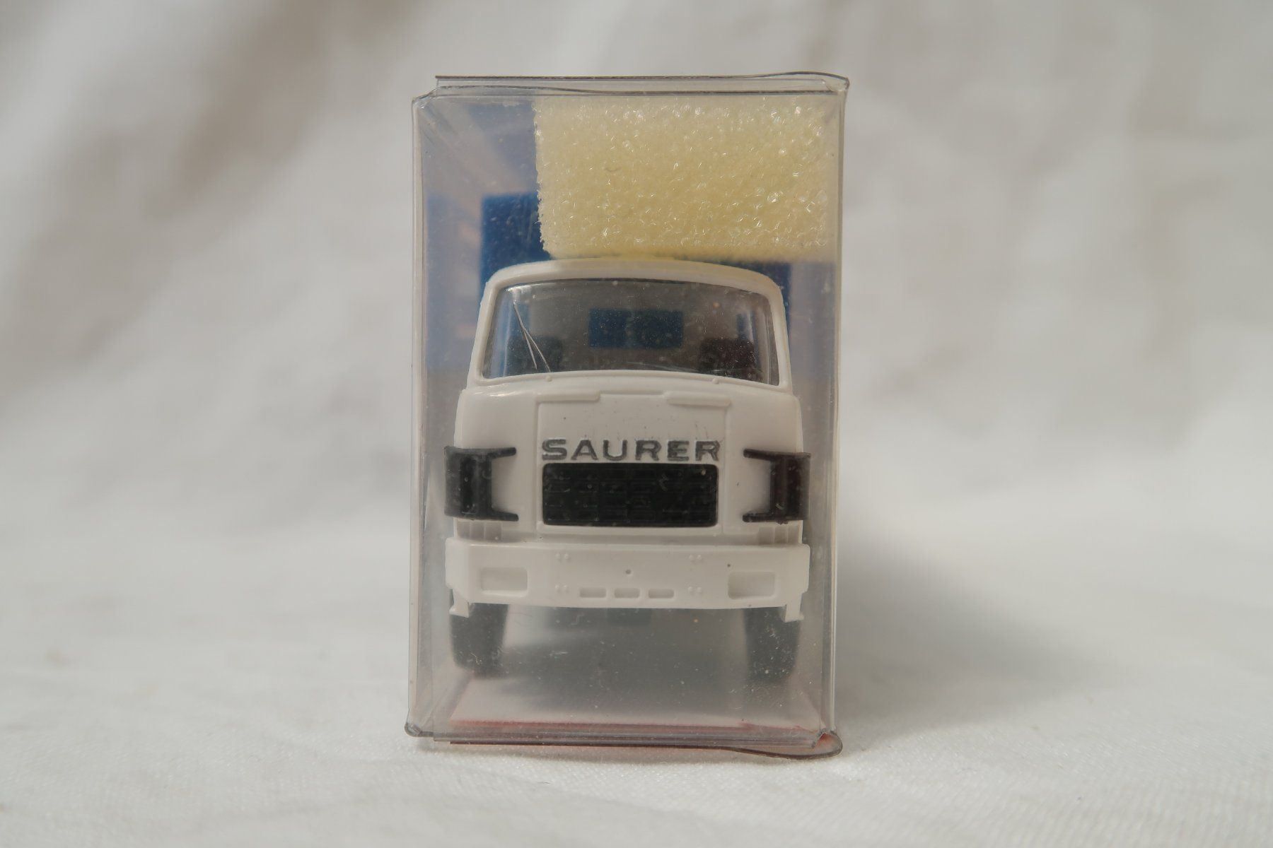 Saurer Modellautos: Saurer 2-achser "Henniez", von Roskopf – Neu und originalverpackt aus Muttenz von Laeckerlihamschter 2