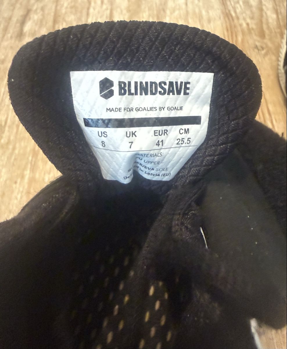 Scarpe per ragazzi: Chaussures gardien Unihockey – Usato da Villars-sous-yens venduto da the-godet 3