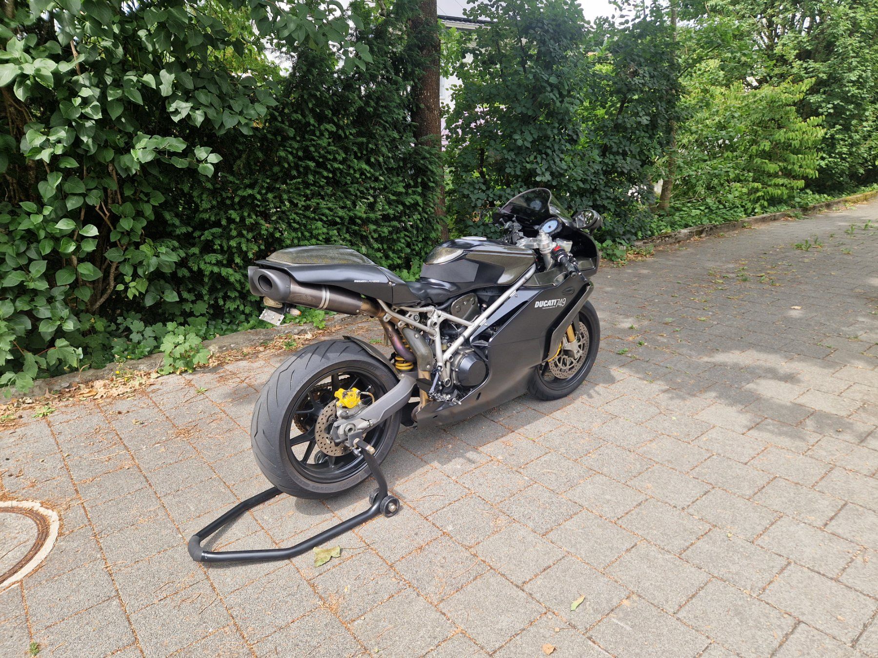 Ducati Strasse: Ducati 749 Dark mit viel Zubehör – Gebraucht aus Zofingen von Alberto_La_Mattina 1