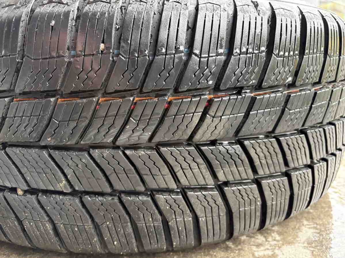 Audi Pneus & Kompletträder: Audi Winterkompletträder 225/50 R17 – Gebraucht aus Urnäsch von w.keller03 3