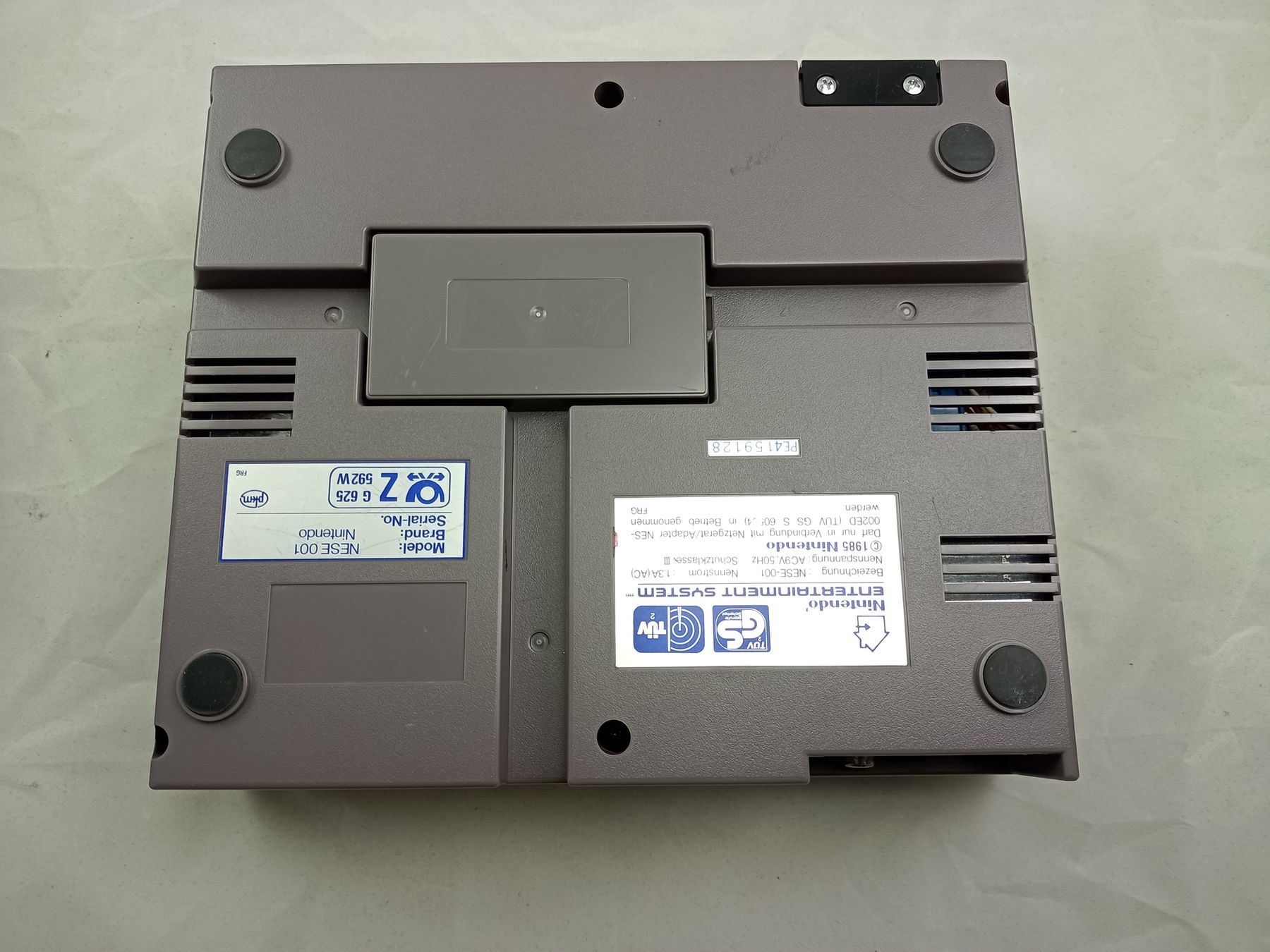 Consoles: Nintendo NES Konsole Defekt – D'occasion à Buchs AG par SellAndBuyX 5