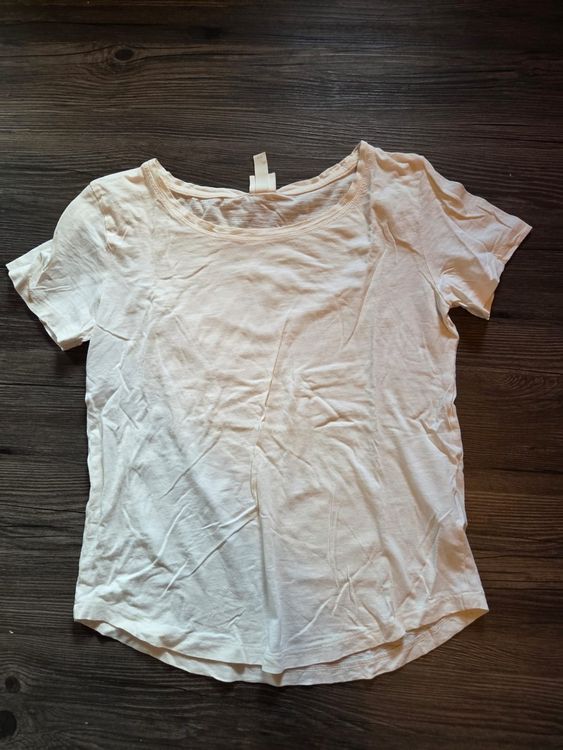 Lotti di vestiti: T-shirt Kleiderpaket grösse XS/S – Usato da Solothurn venduto da glu_fbn6