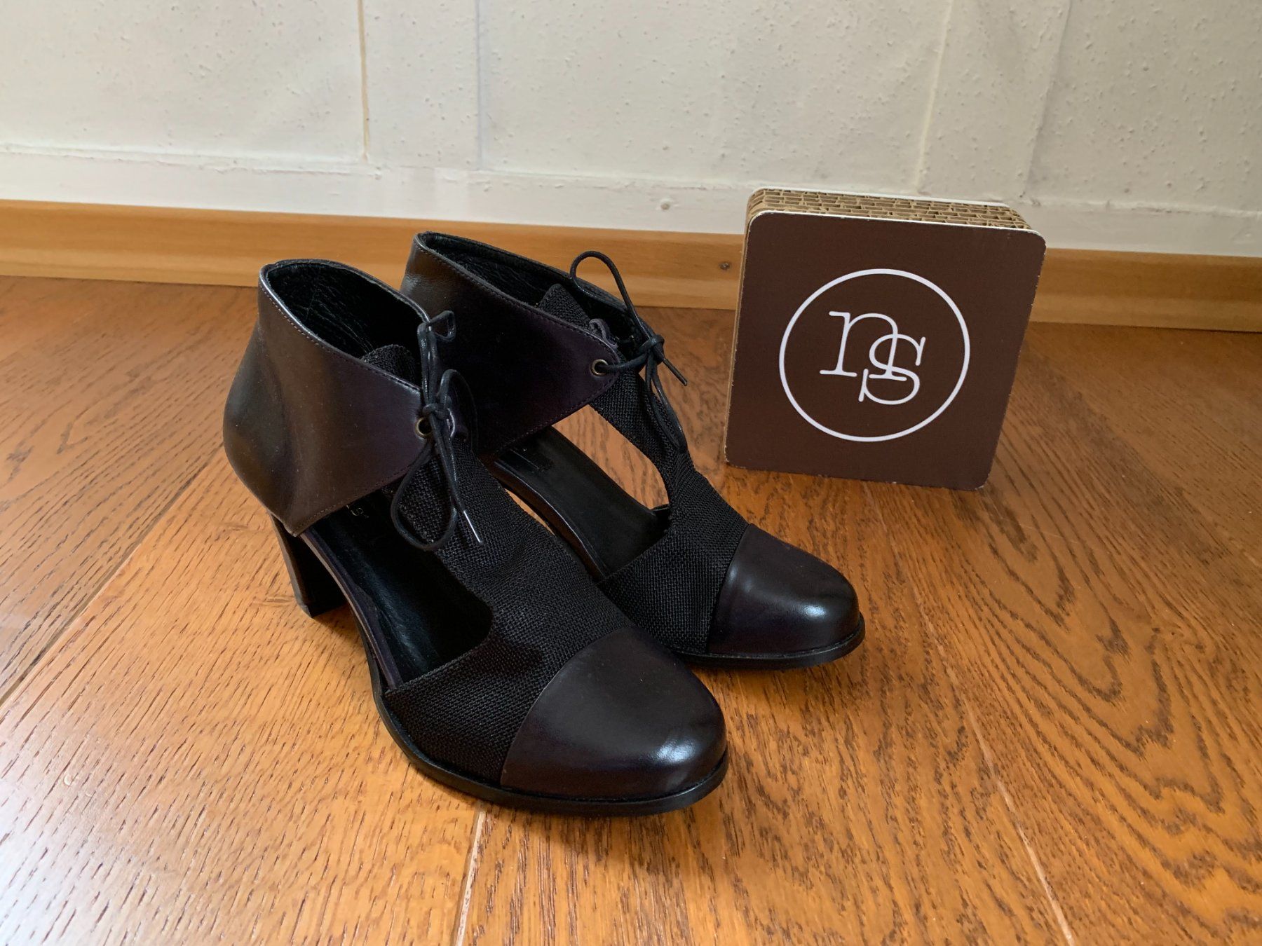 Neosens Scarpe da donna: Neosens Cinthya  469 black Gr.37 – Nuovo (secondo la descrizione) da Zürich venduto da finsti