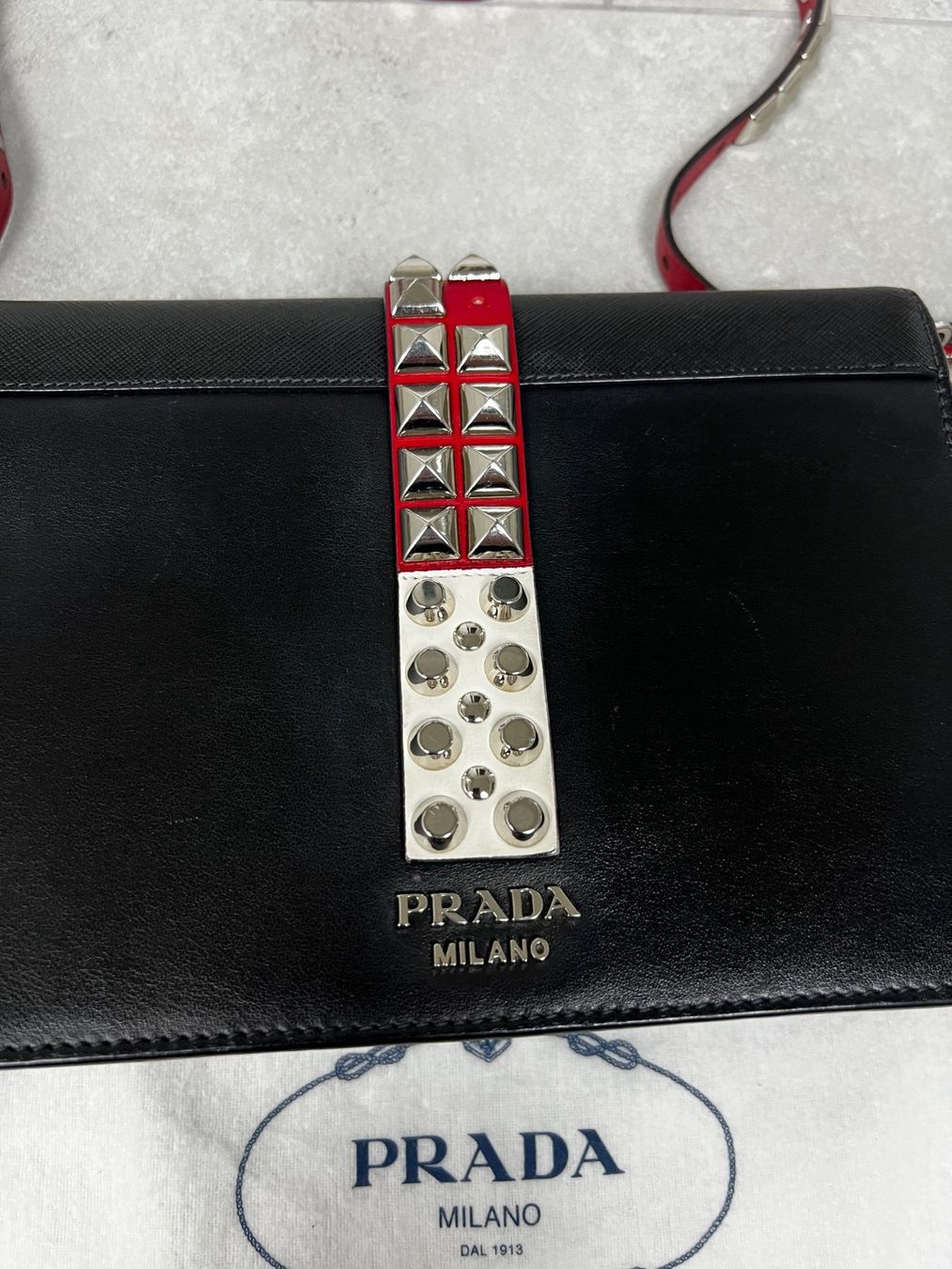 Prada Taschen: Prada Eletrka Studded Bag – Gebraucht aus Biel/Bienne von sami0788480082 4