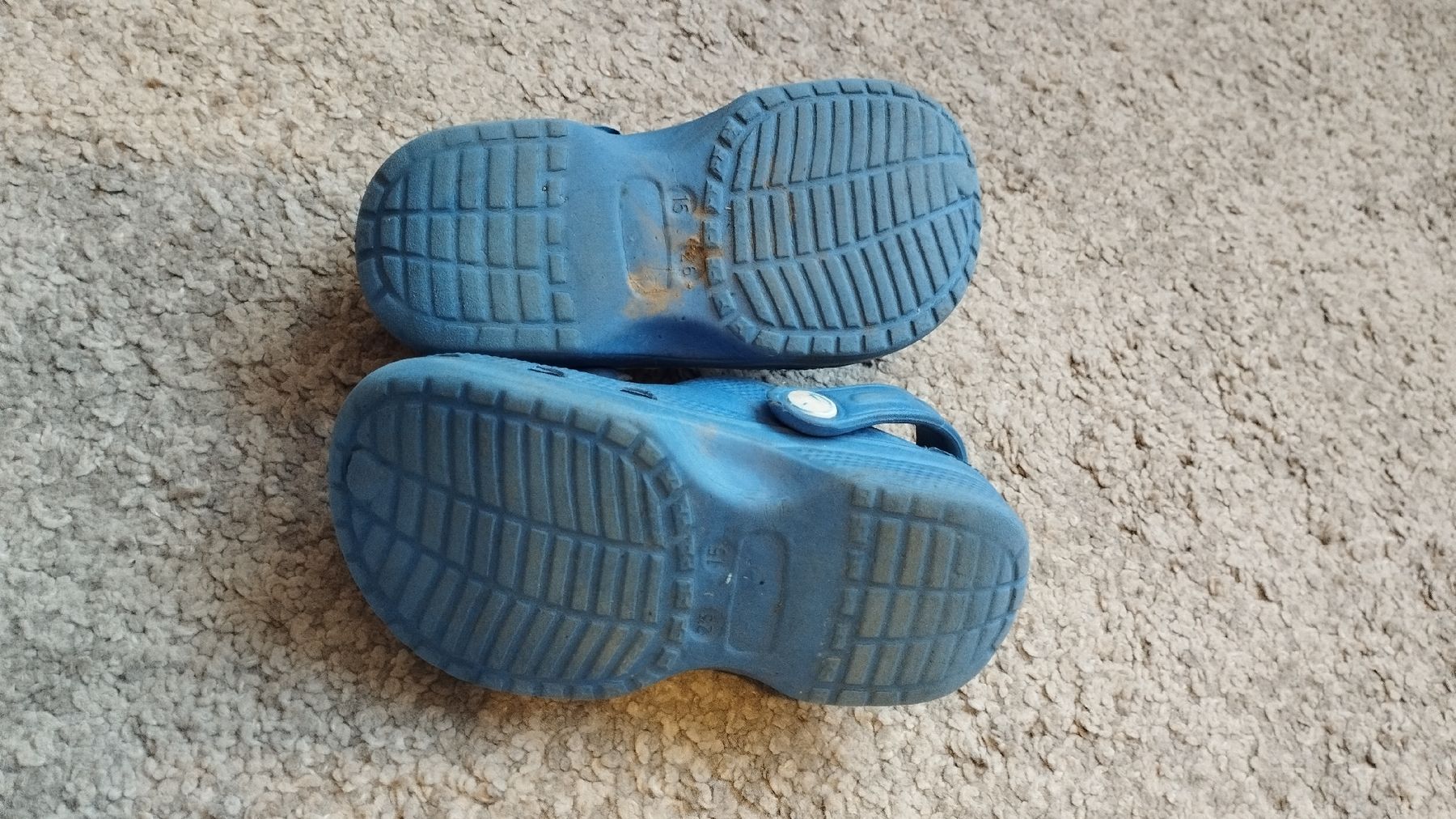 Scarpe per ragazzi: Blaue Clogs Gr. 26 – Usato da Wangs venduto da Gabrill 2