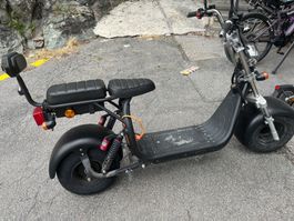Elektro Scooter schwarz neu mit Strassenzulassung