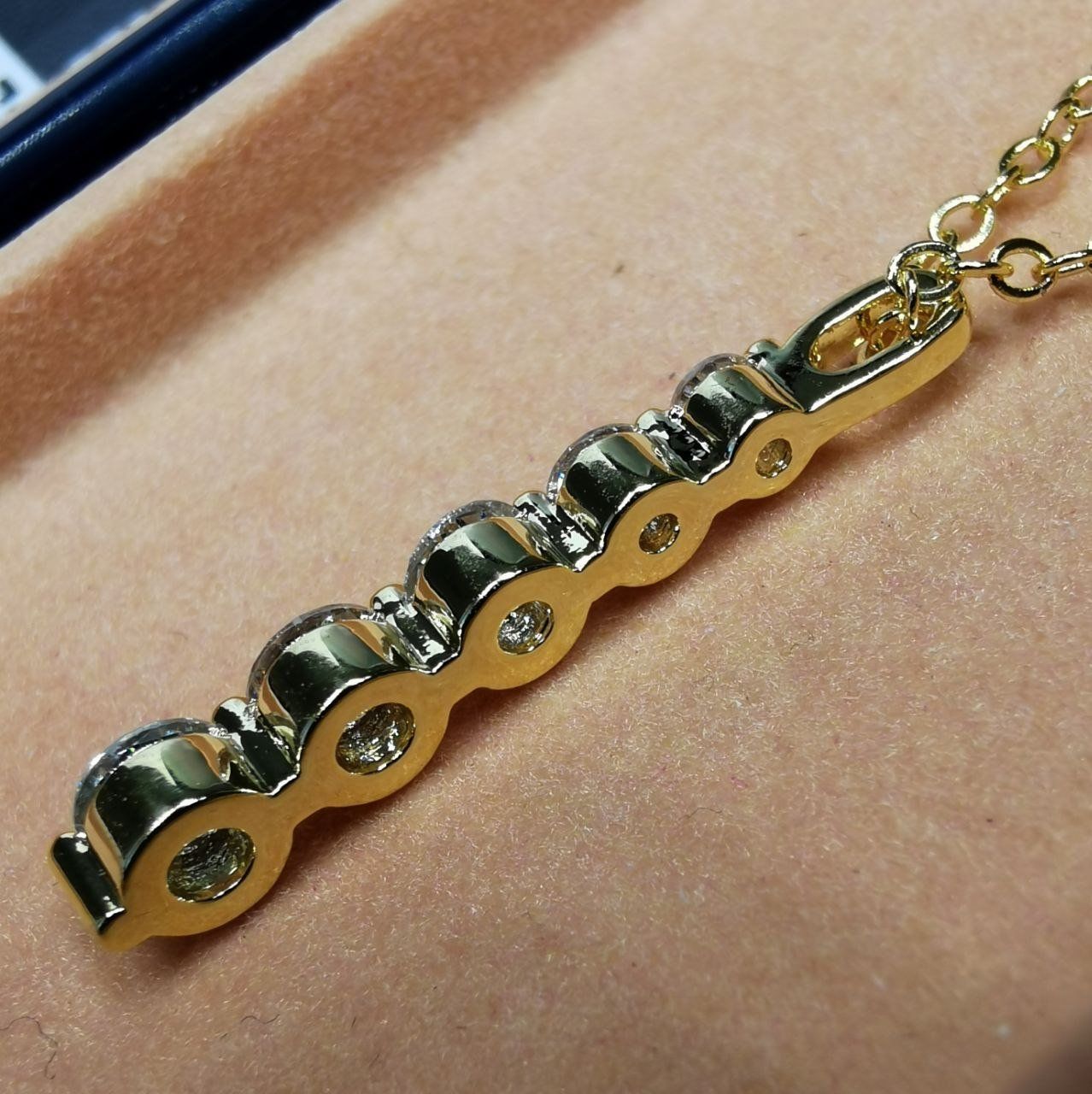 Ketten: Collier avec diamants de moissanite de 0,77 ct GRA – Neu und originalverpackt aus Reconvilier von Tsma67 3
