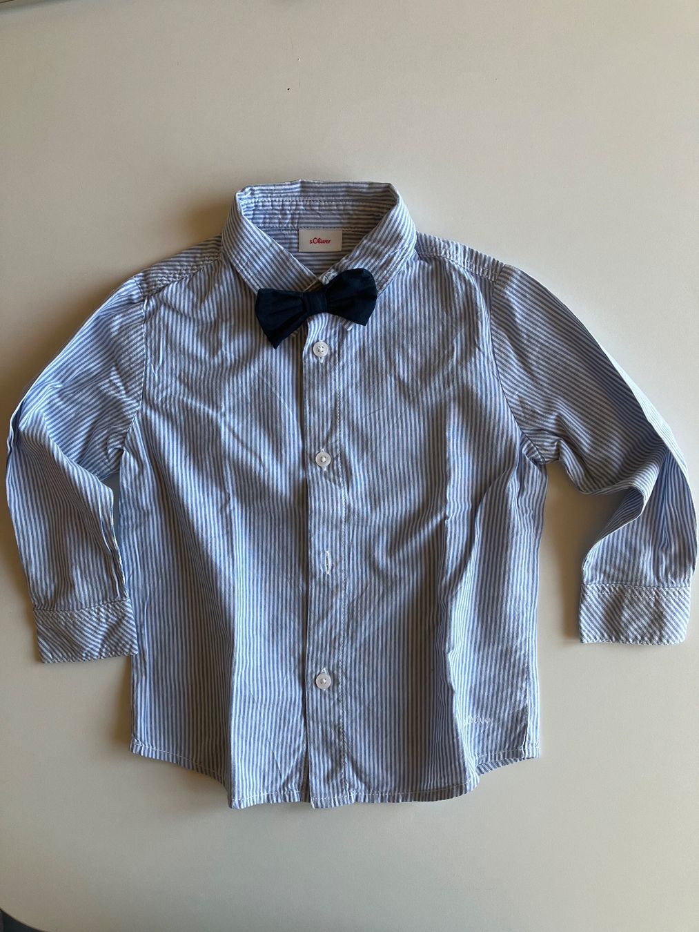 Camicie, T-shirt & Polo: Kinder Hemd mit Fliege – Usato da Ruswil venduto da FranziskaArnold