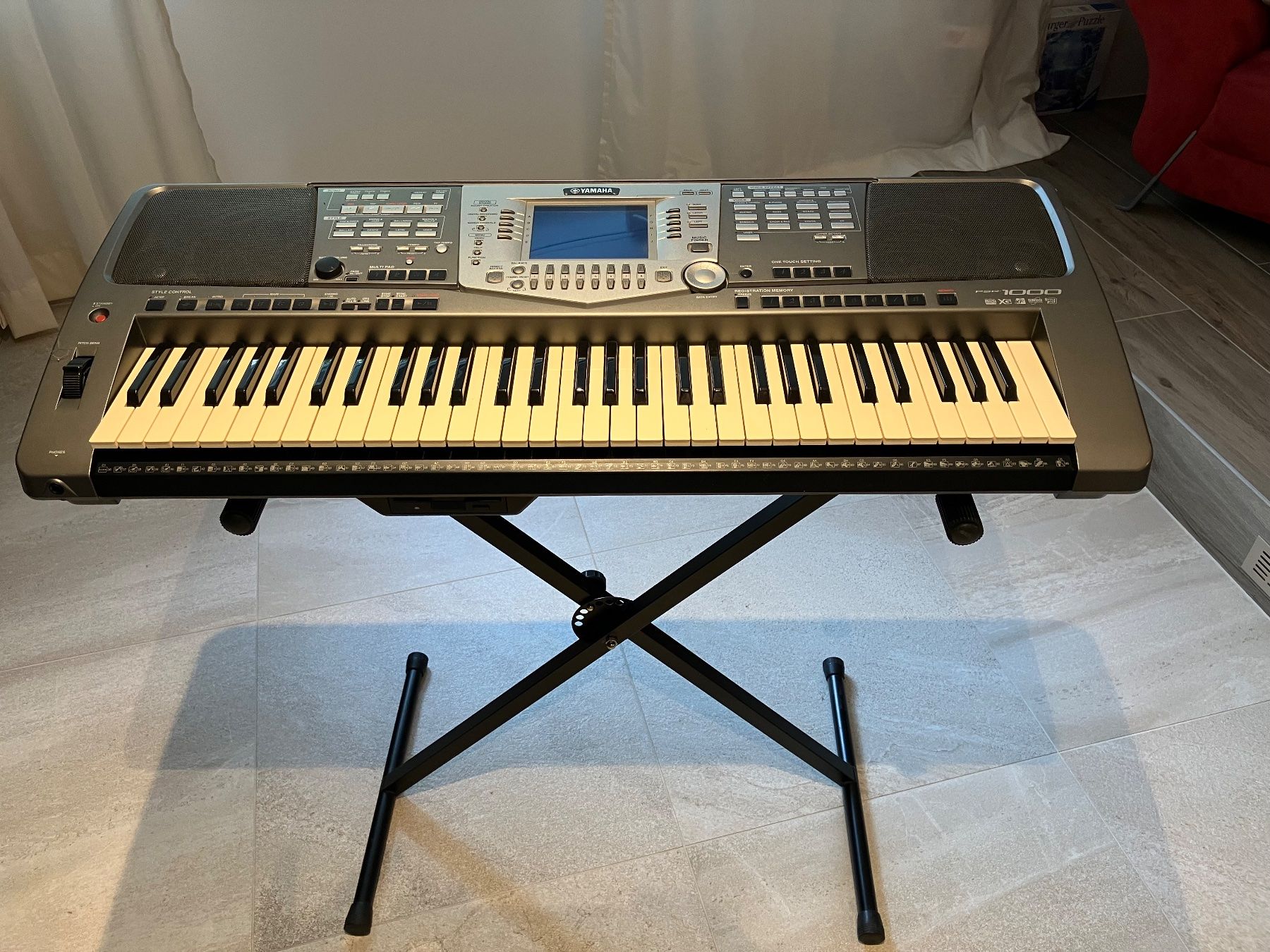 Yamaha Musikinstrumente: Keyboard Yamaha PSR1000 – Gebraucht aus Stäfa von Sydney13