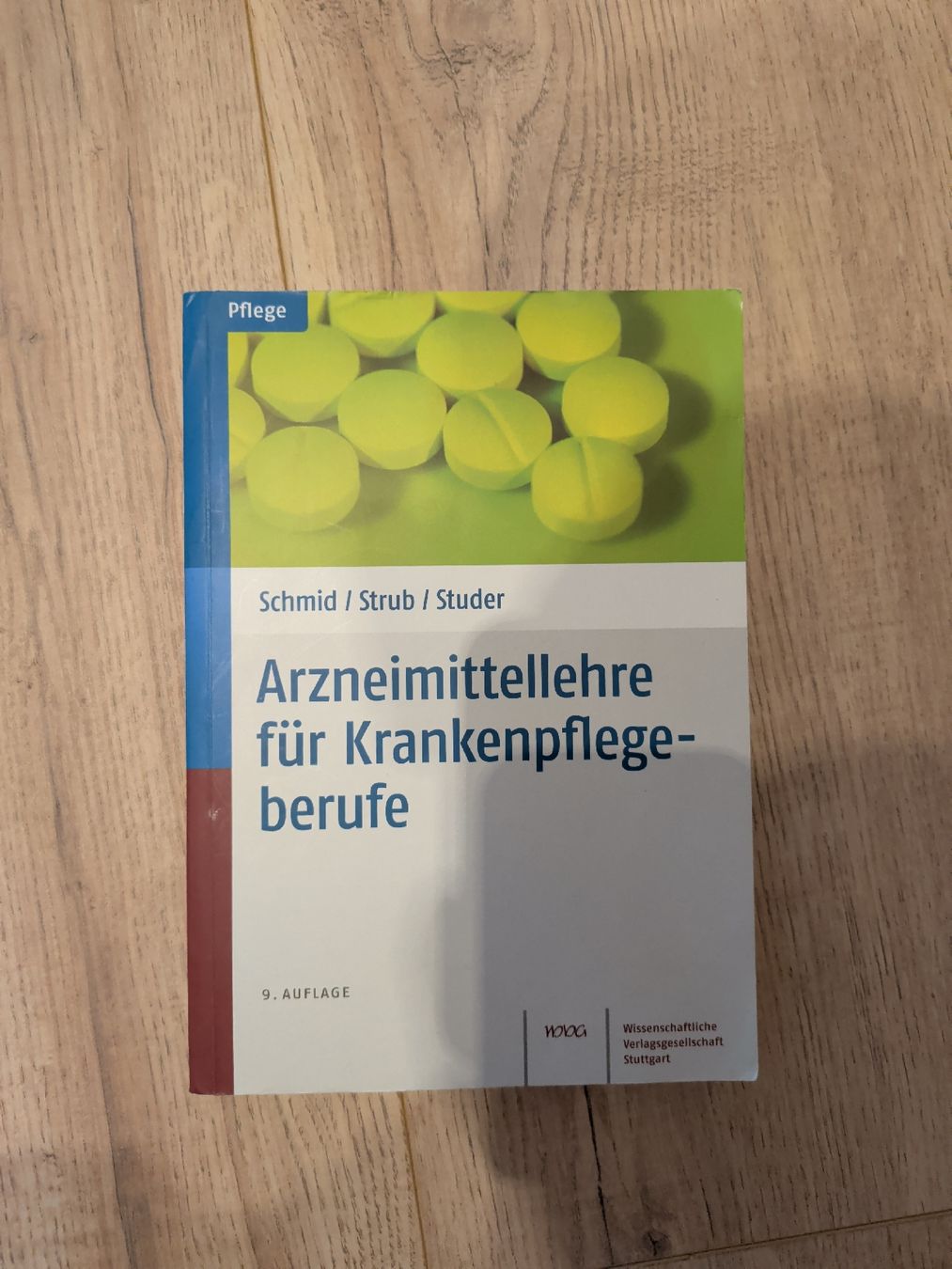 Libri: Pflegefachbücher – Usato da Sarmenstorf venduto da Schneekettenpflicht 6