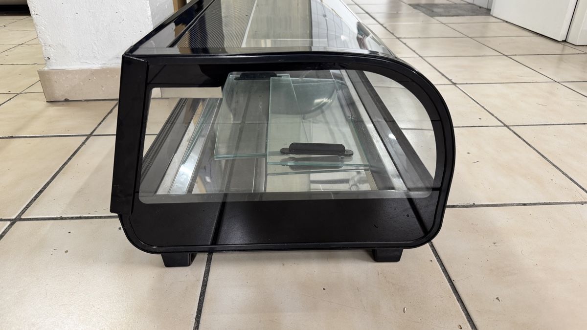 Ggm Gastro Kühlschrank: Vitrine réfrigérée  – Neu (gemäss Beschreibung) aus Peseux von ola_psb6 5