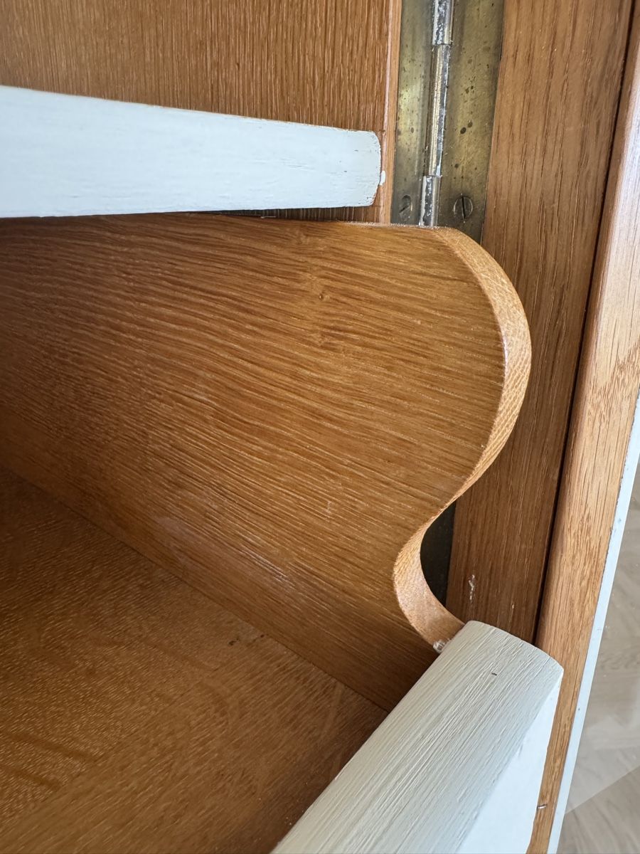 Credenze: Vintage Cabinet - Charming Storage Solution – Usato da Herrliberg venduto da jas_zng8 4