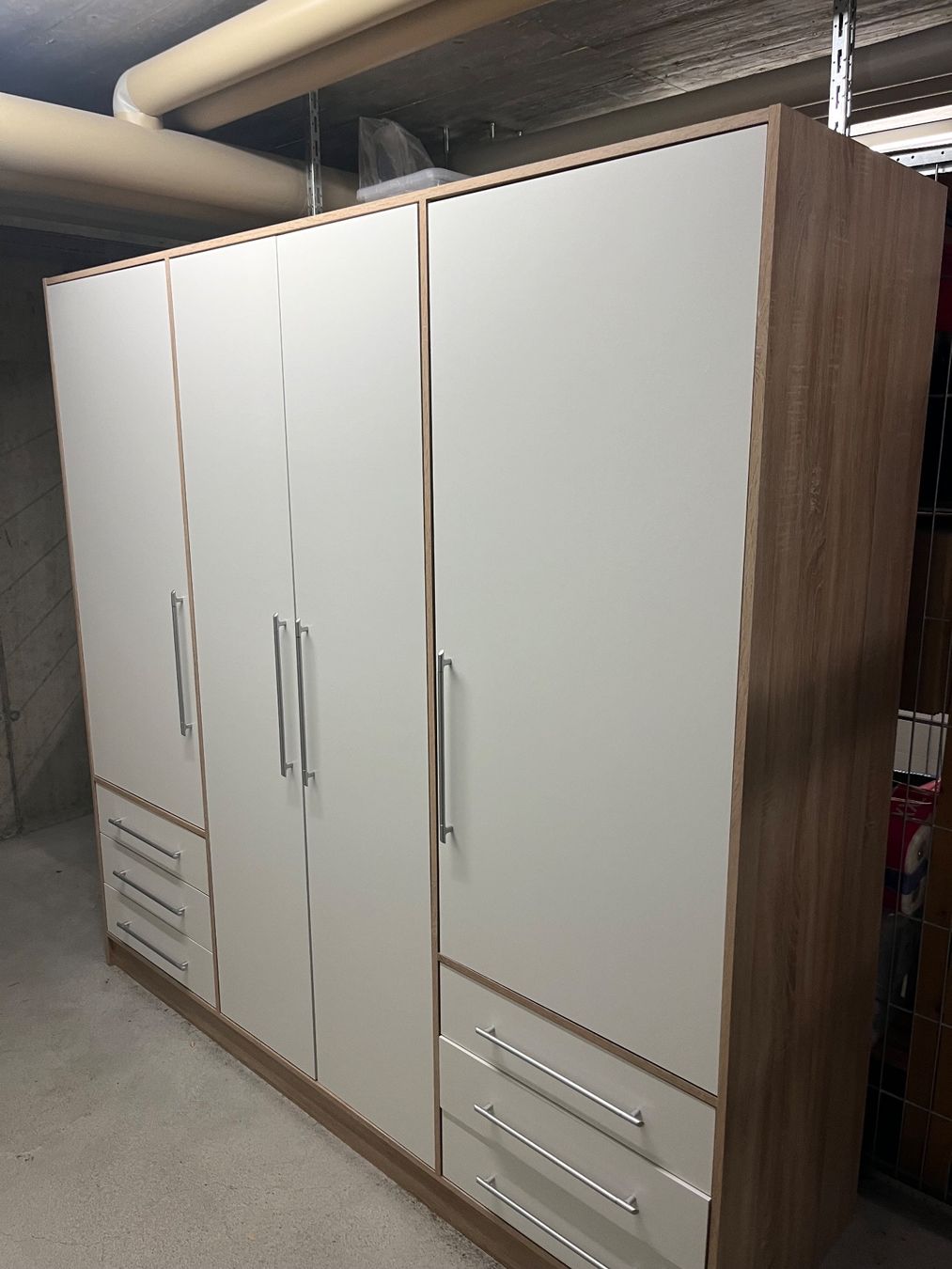 Armoires: Schrank 4 Türig – D'occasion à Allmendingen b. BE par juair 4
