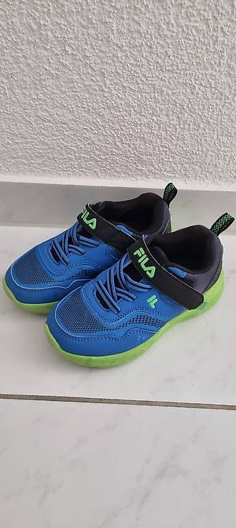 Scarpe per ragazzi: Fila Sneakers, Gr. 27 – Usato da Hombrechtikon venduto da goe_f996
