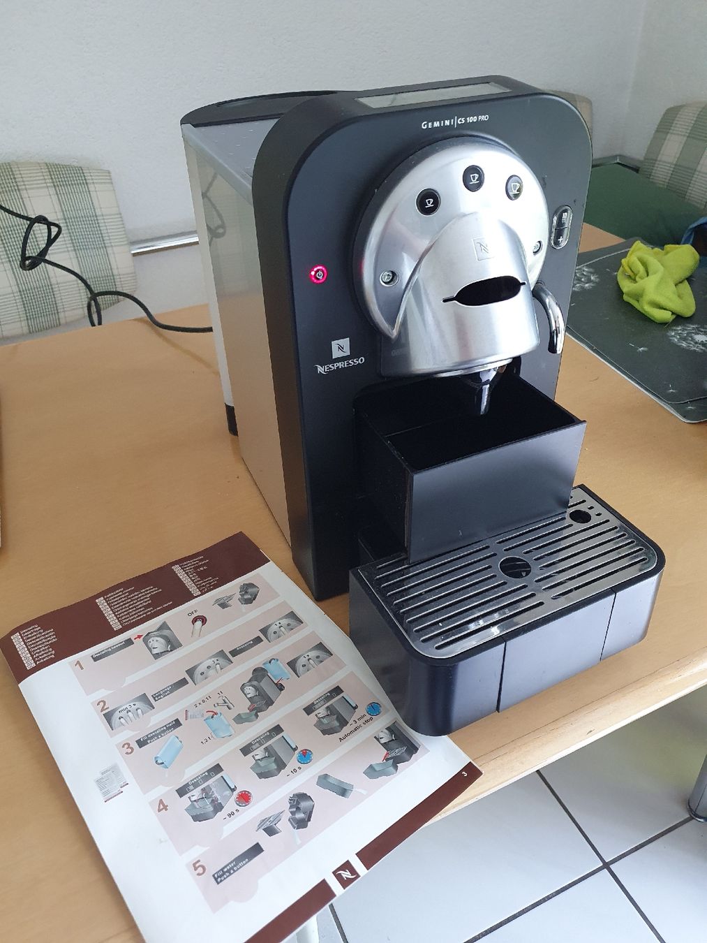 Nespresso Macchine per caffè & Macchine per espresso: NESPRESSO GEMINI CS 100 PRO – Usato da Burgdorf venduto da Hodel1 1