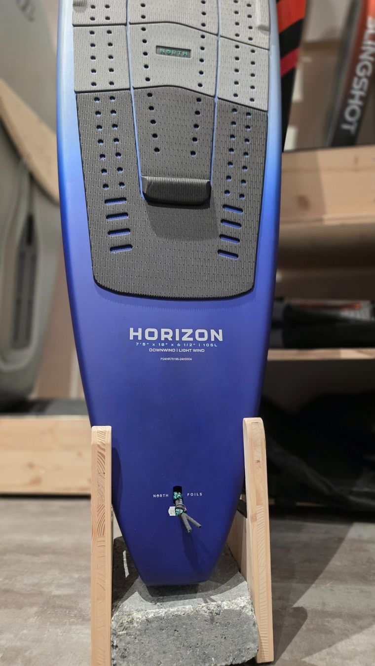 North Surfboards & Schwimmbrette: Downwind Foil Board North Horizon 7'5'' – Neu (gemäss Beschreibung) aus Ebikon von Surfside-GmbH 1