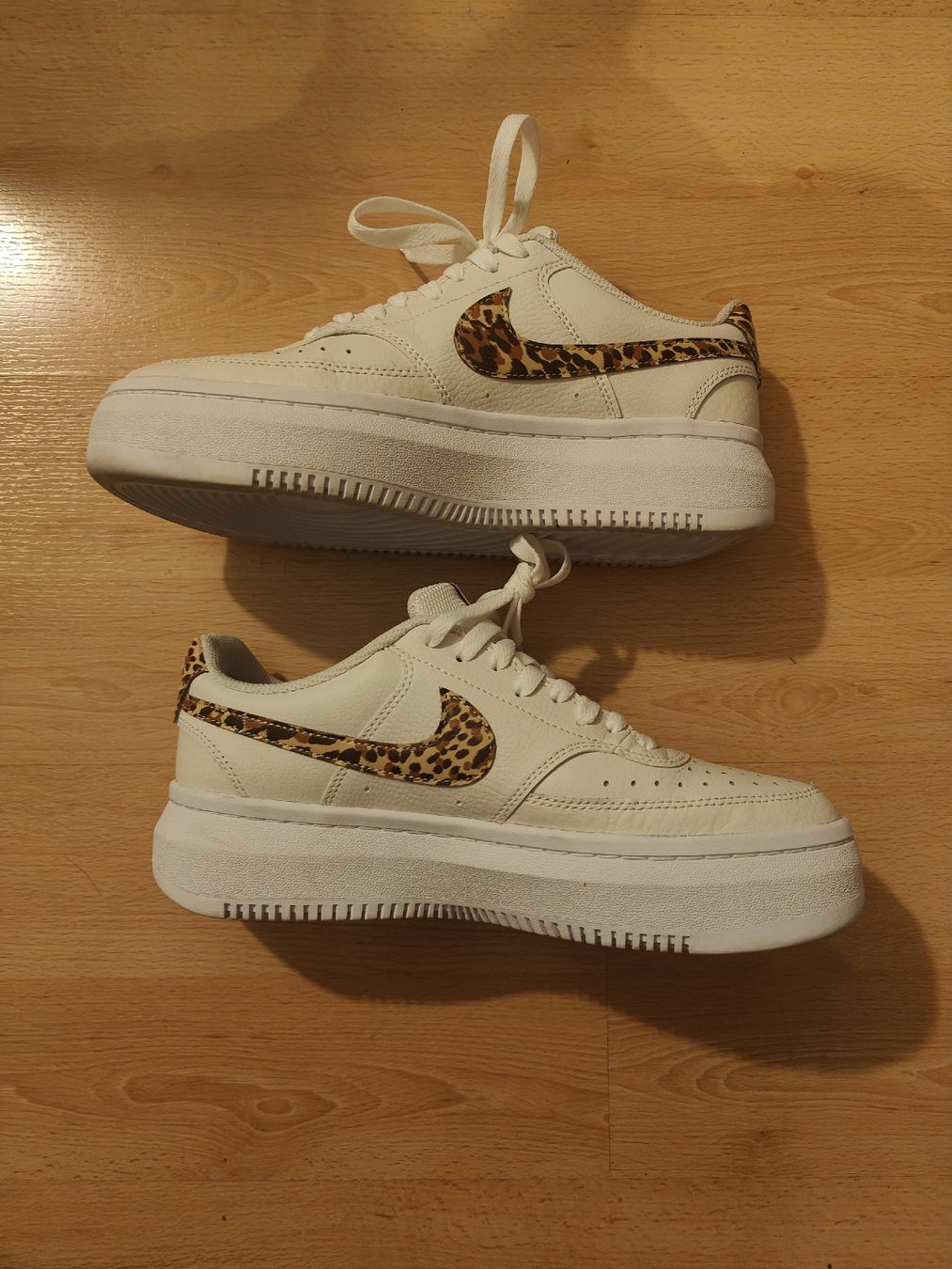 Nike Scarpe da uomo: nike ähnlich airforce 1 leomuster – Usato da Oberglatt ZH venduto da c_ly 1