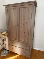 Ikea Hemnes Kleiderschrank grau/braun 