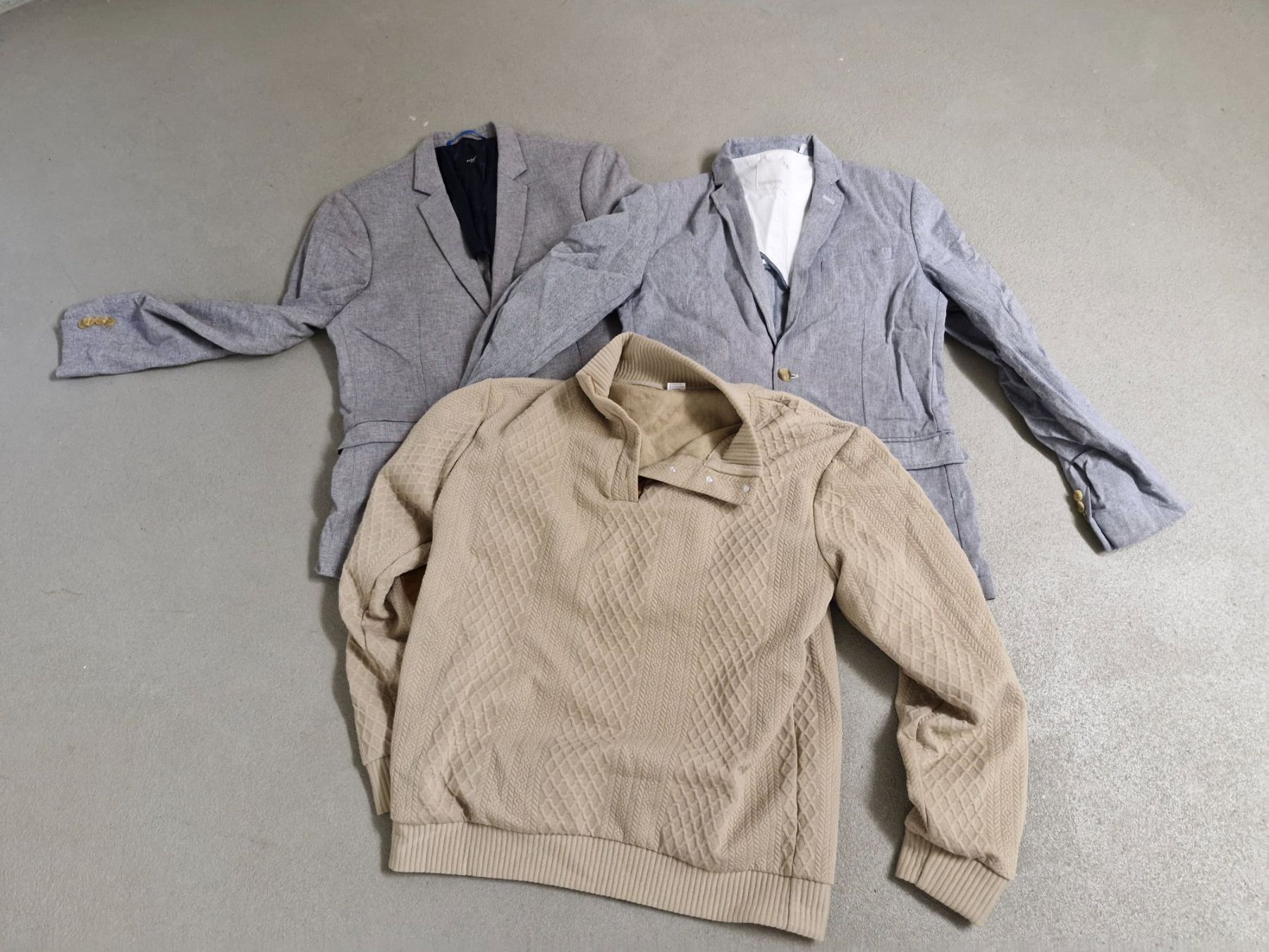 Lotti di vestiti: Herrenset – Usato da Rümlang venduto da rafi012