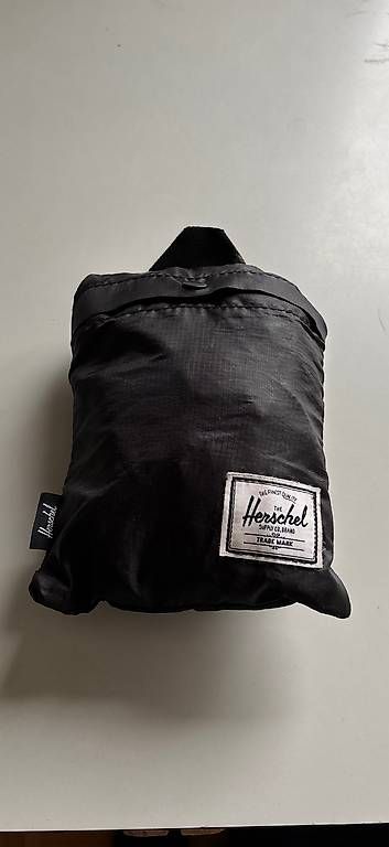Sacs à dos: Herschel Rucksack – D'occasion à Oberwil-Lieli par kaj_ng8x
