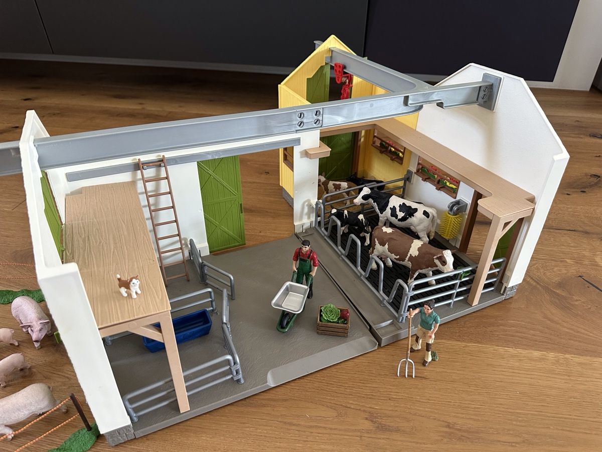 Schleich Spielzeuge: Schleich Bauernhof mit Zubehör – Gebraucht aus Baar von joro11 3