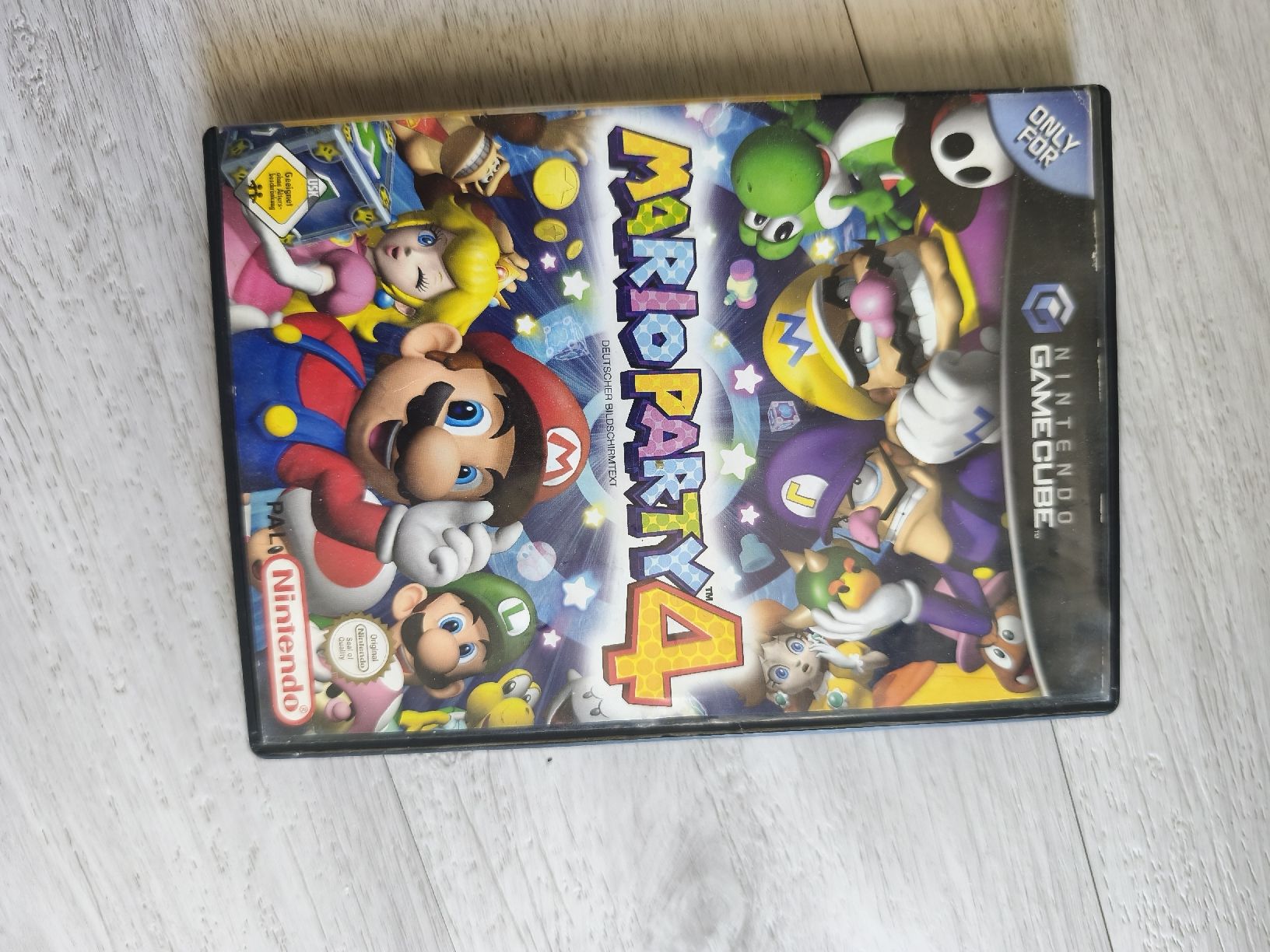 Nintendo Konsolen: GameCube with controllers, SmashBros,MarioParty4,memoryCard – Gebraucht aus Oberengstringen von mai_9jkk 4