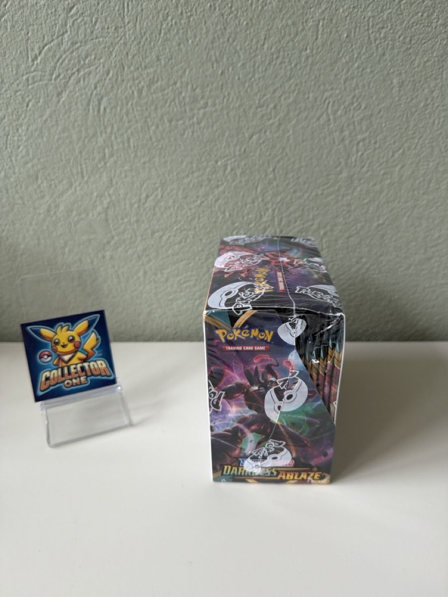 Pokémon Carte collezionabili: Pokemon Darkness Ablaze  Booster Box Charizard Display NEU – Nuovo e nell'imballaggio originale da Lommiswil venduto da CollectorOne 6
