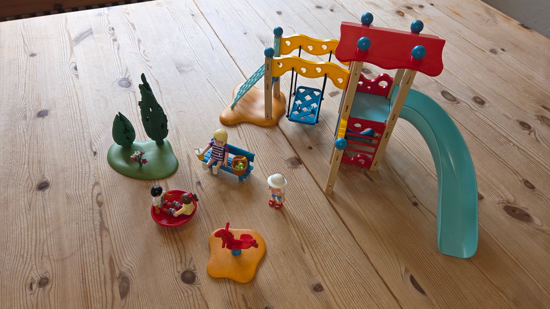 Playmobil Spielzeuge: Playmobil Spielplatz – Gebraucht aus Pontresina von Daniel1984