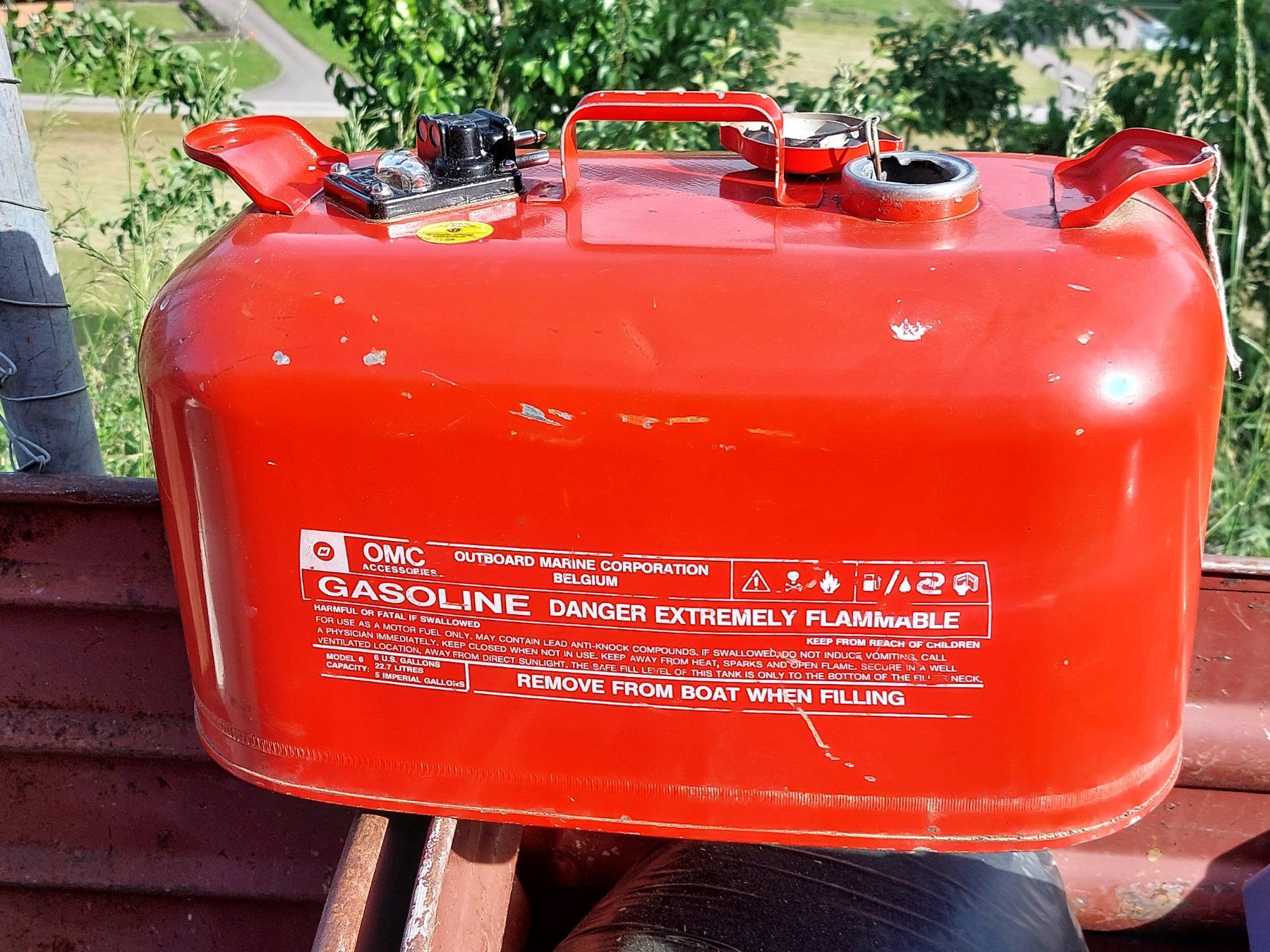 Honda Sonstiges Fahrzeugzubehör: Boot Aussenborder Motor BenzinTank 22 L kaum Rost – Gebraucht aus Escholzmatt von reb_j7tv 1