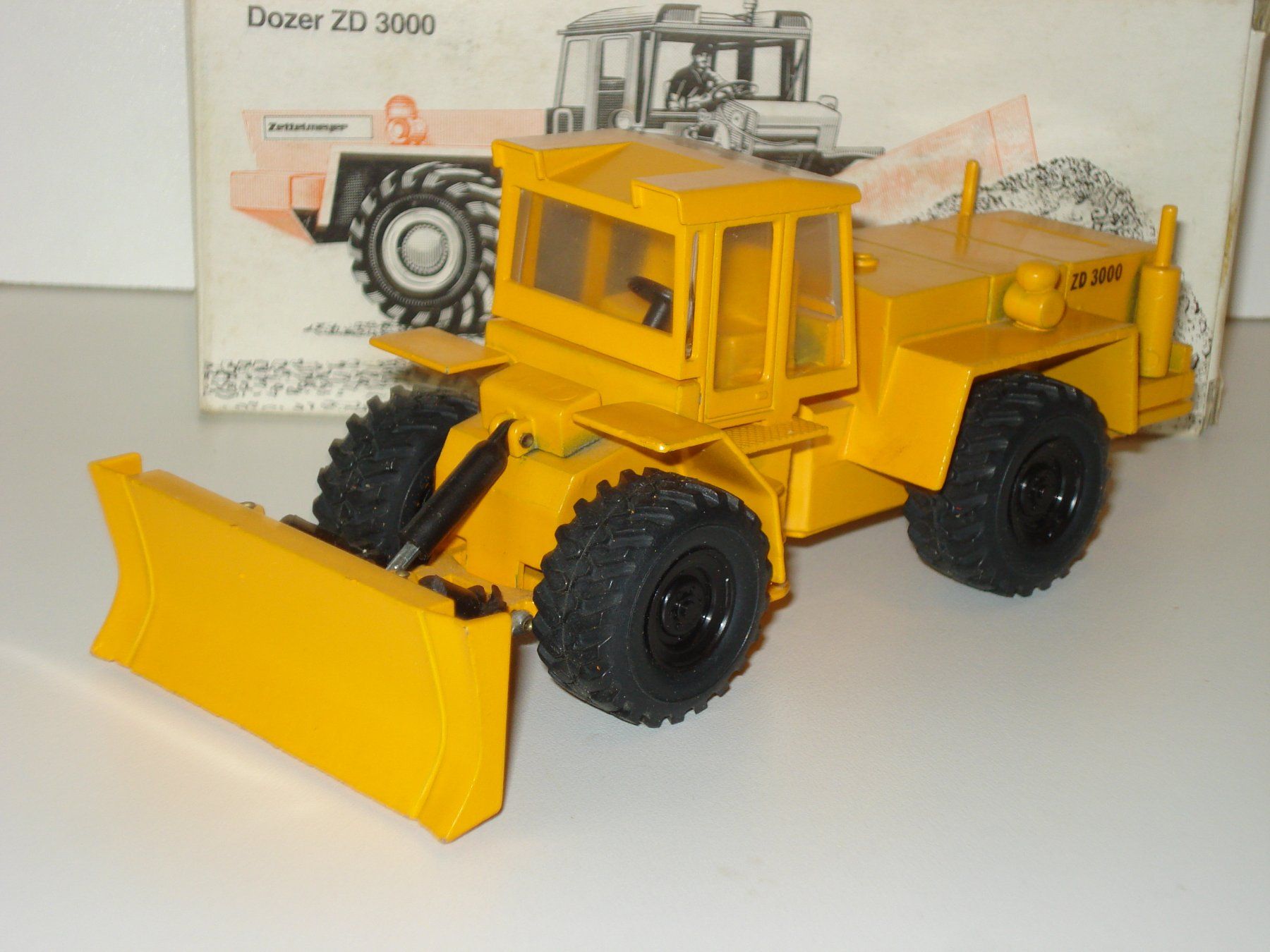 Kit di modellismo & Modellini statici: ZETTELMEYER ZD 3000 Raddozer – Nuovo (secondo la descrizione) da Mitlödi venduto da worker04 1