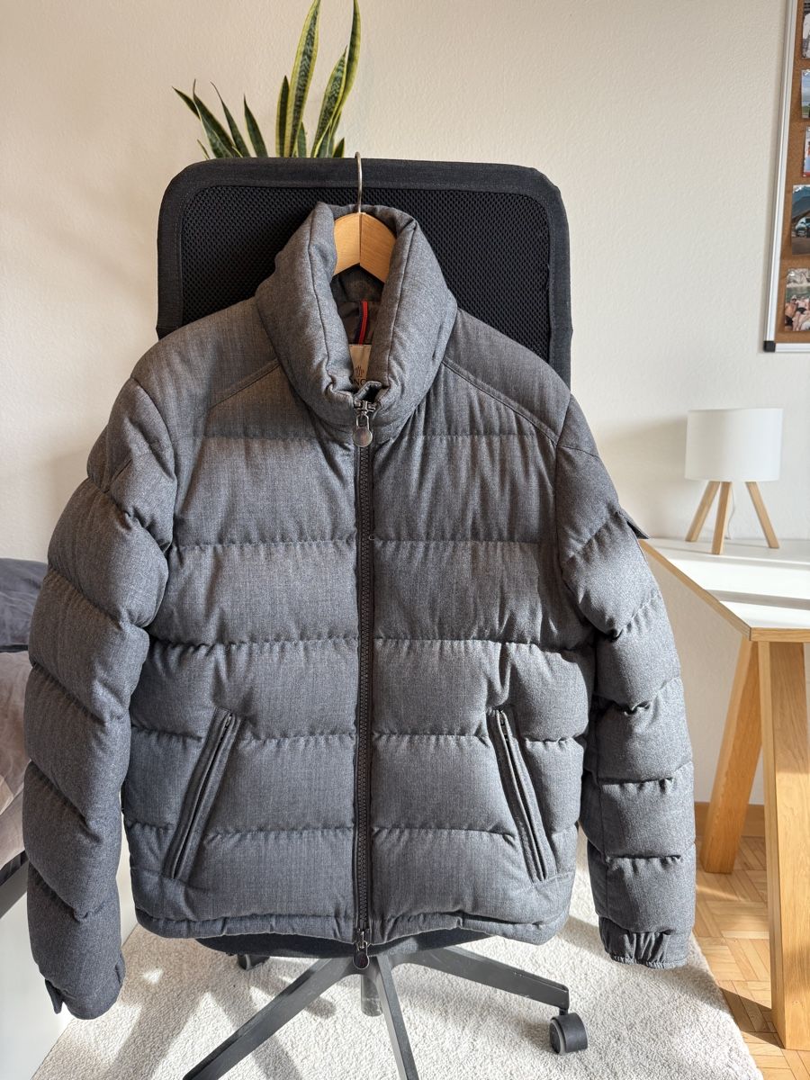 Moncler Jacken: Moncler Winterjacke – Gebraucht aus Ballwil von sim_yt7j