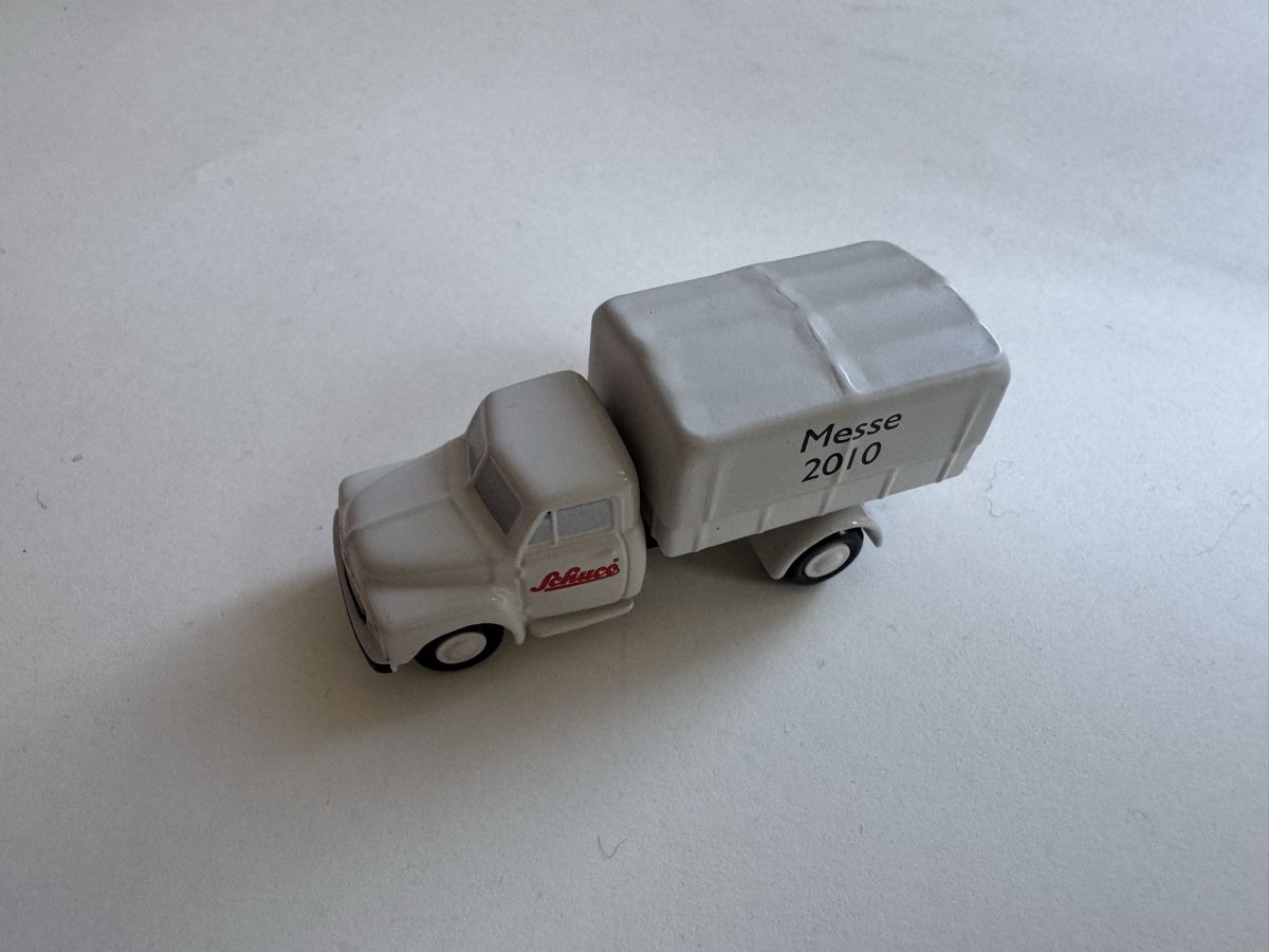 Modellbausätze & Standmodelle: Modellautos und Preiser-Figuren Konvolut – Gebraucht aus Zürich von Maxim0357 9