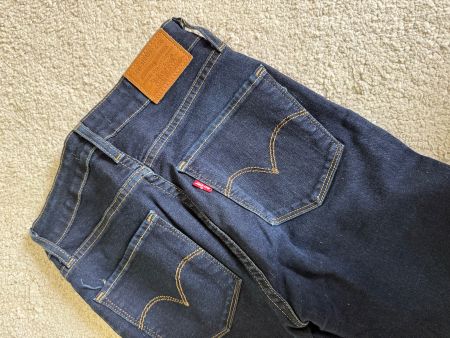 Levis Jeans 721 high rise skinny Gr. 25