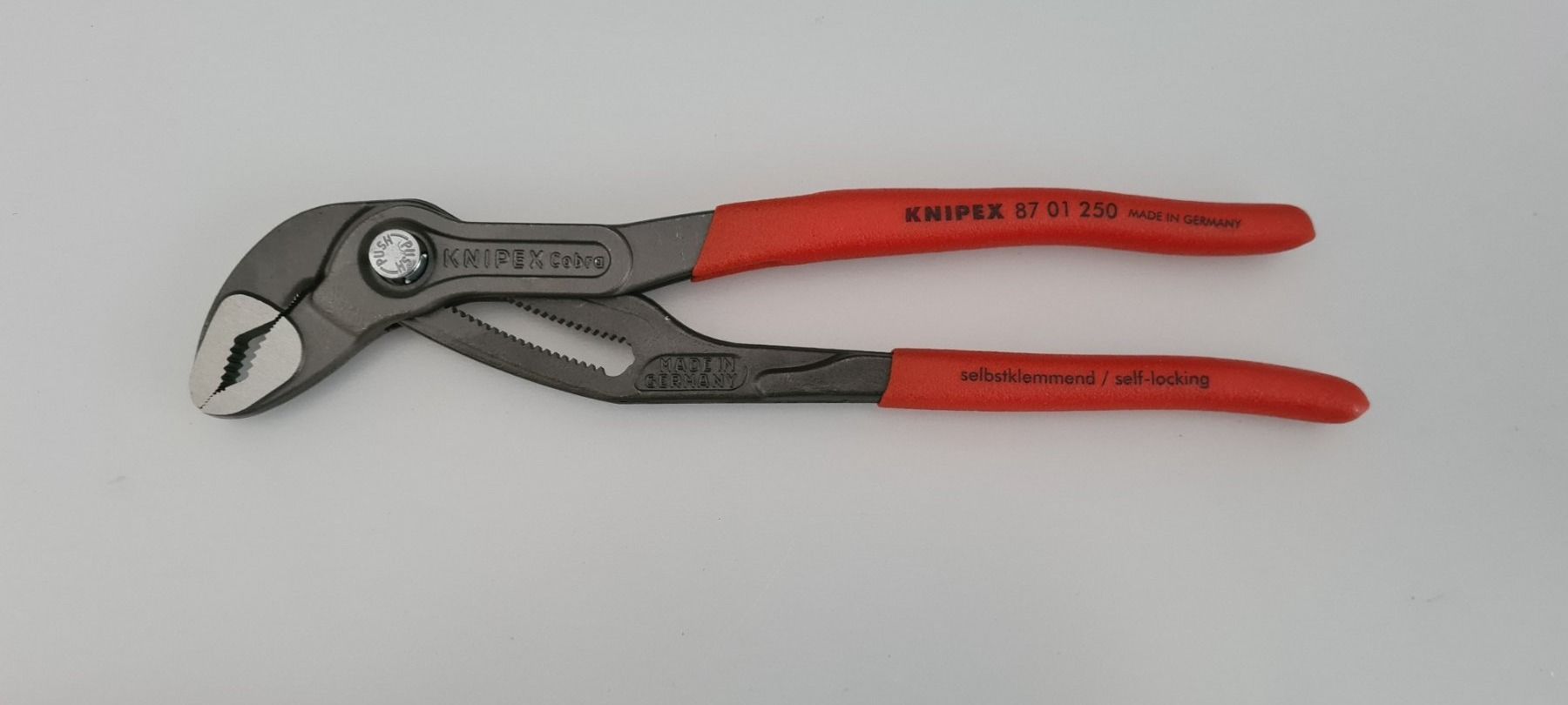 Knipex Handwerkzeuge: Wasserpumpenzange KNIPEX Cobra 250 – Neu und originalverpackt aus Spreitenbach von