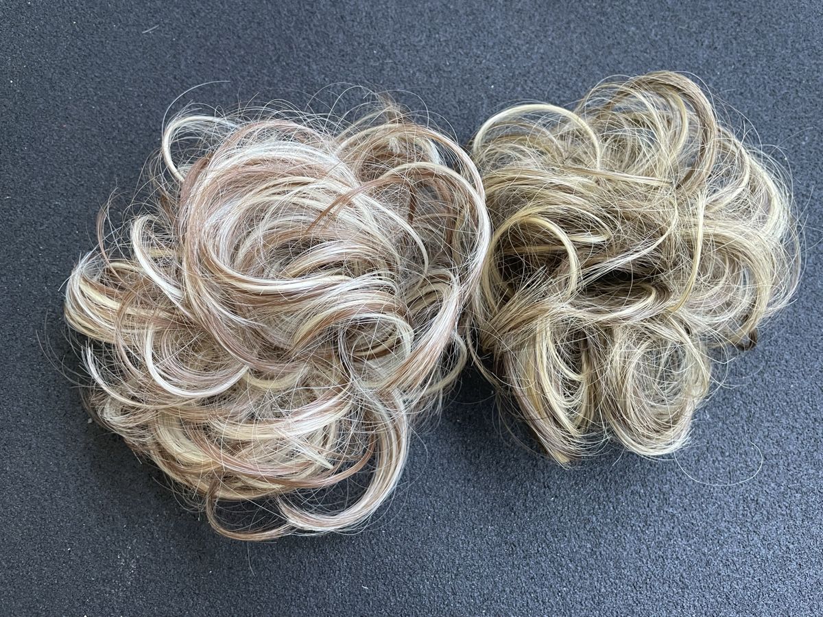Accessori per capelli: Haargummi Dutt blondbraun meliert 2 Stk – Usato da Bronschhofen venduto da Sommernacht03