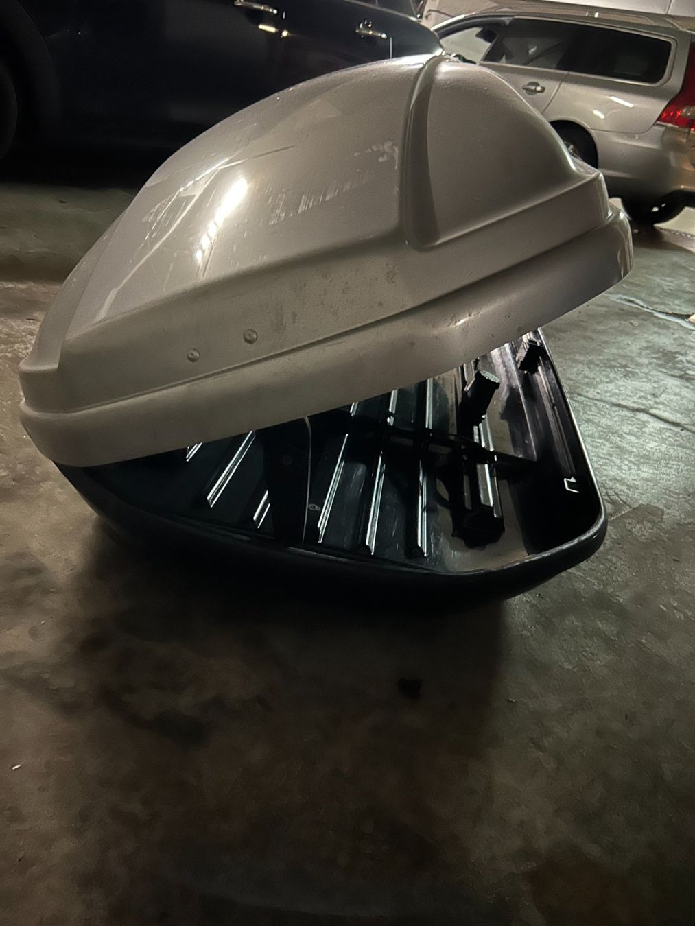 Thule Box da tetto: Thule Dachbox Atlantis 900 – Usato da Zürich venduto da pdieter 4